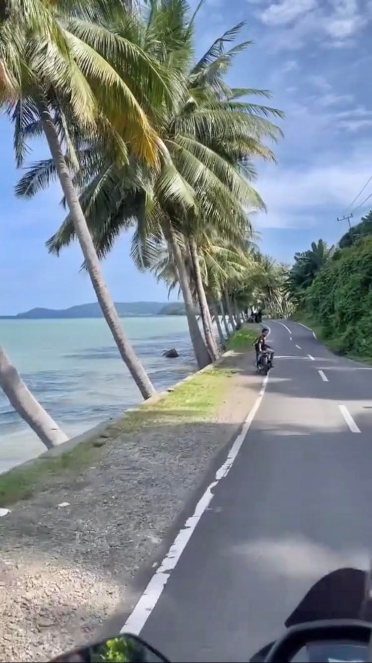 Keindahan Laut Timur Pantai Karampuang Sinjai